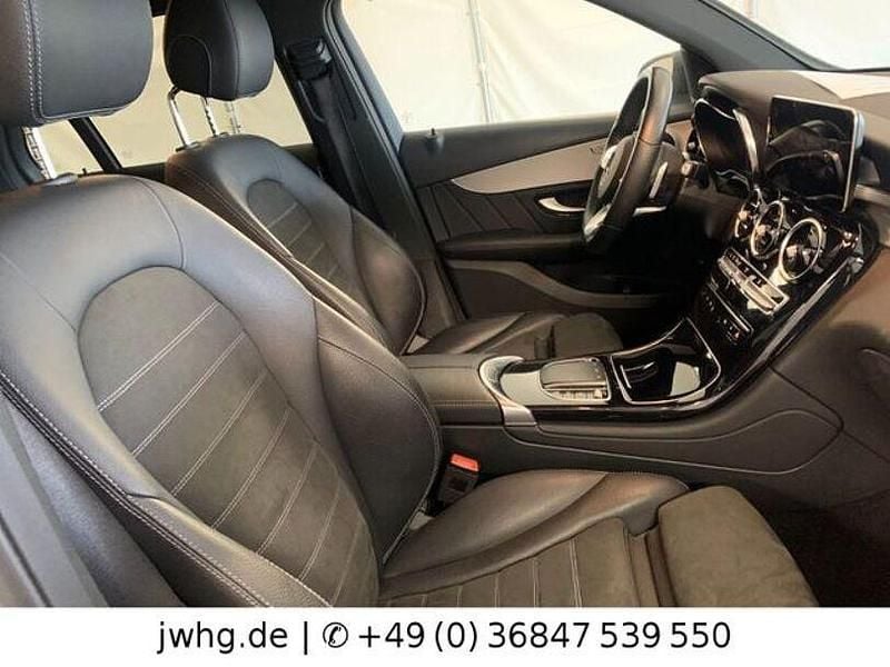 Gebraucht Mercedes GLC300e AMG line 320 PS (235 kW) 2021 Weiß SUV