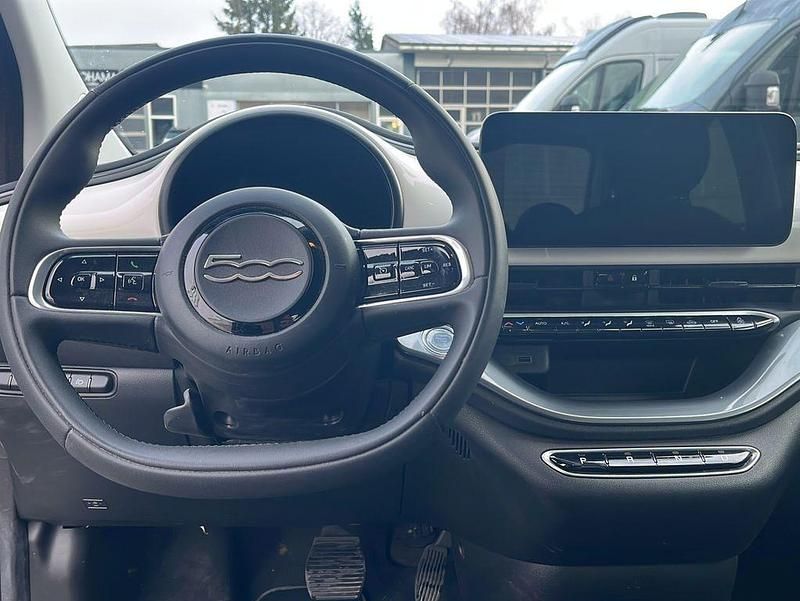 Gebraucht Fiat 500e 86 kW (118 PS) 2023 Weiß Limousine
