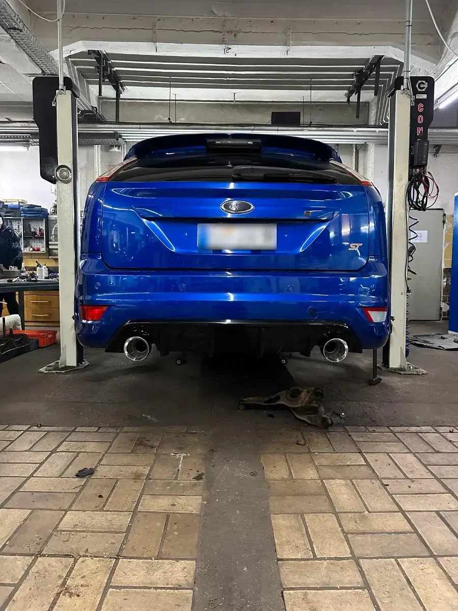 Gebraucht Ford Focus ST 226 PS (166 kW) 2008 Blau Limousine