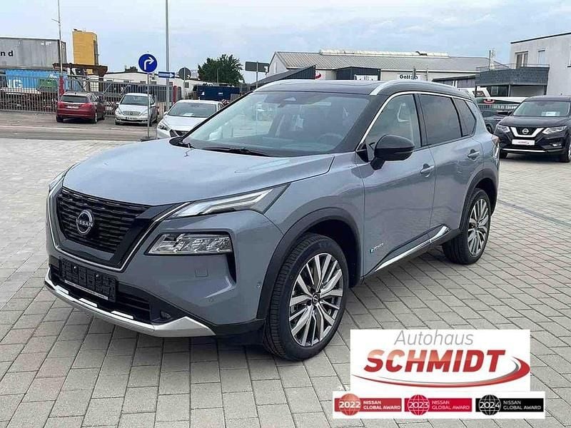 Ceramic grey/dach black Neu 2025 Nissan X-Trail Tekna+ SUV | 46.490 € - Bild 1/4