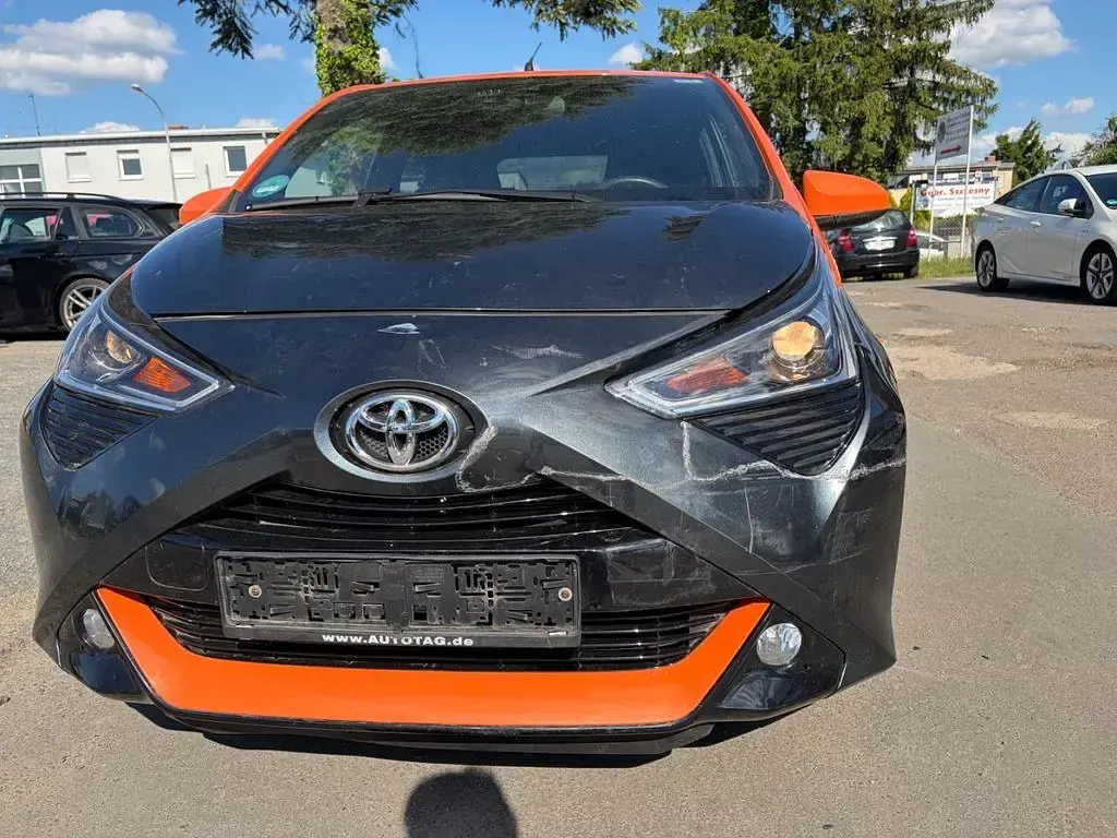 Gebraucht Toyota Aygo 72 PS (52 kW) 2020 Grau Kleinwagen