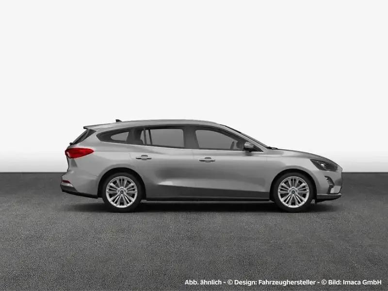 Gebraucht Ford Focus Cool & Connect 125 PS (91 kW) 2022 Polarsilber metallic Kombi