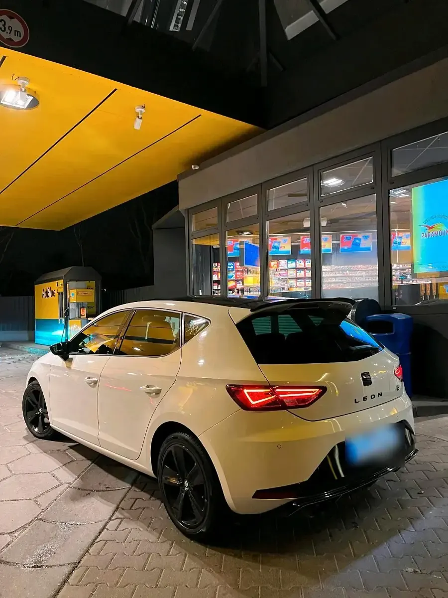 Gebraucht Seat Leon FR 125 PS (91 kW) 2017 Weiß Kleinwagen