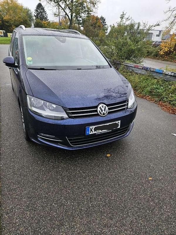 Blau Gebraucht 2015 VW Sharan Highline Van / Kleinbus | 13.300 € (Guter Preis) - Bild 1/4