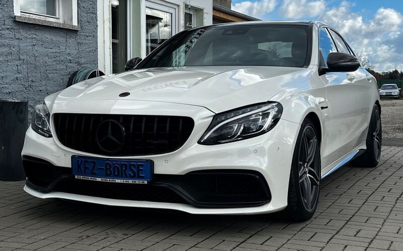 Weiß Gebraucht 2016 Mercedes C63S AMG AMG Limousine | 45.500 € (Fairer Preis) - Bild 1/4