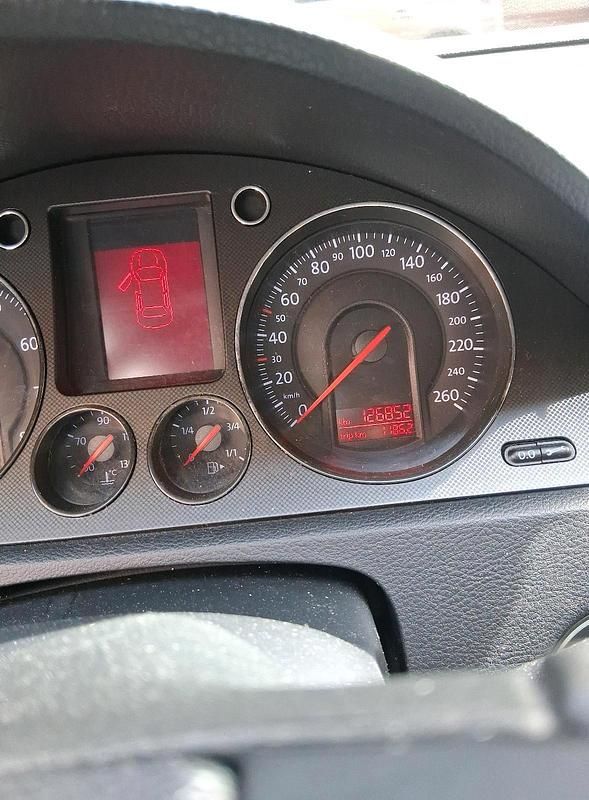 Gebraucht VW Passat 101 PS (74 kW) 2006 Schwarz Kombi