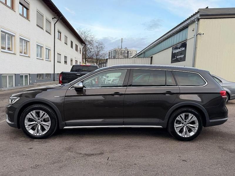 Gebraucht VW Passat Alltrack 239 PS (175 kW) 2018 Schwarz Kombi