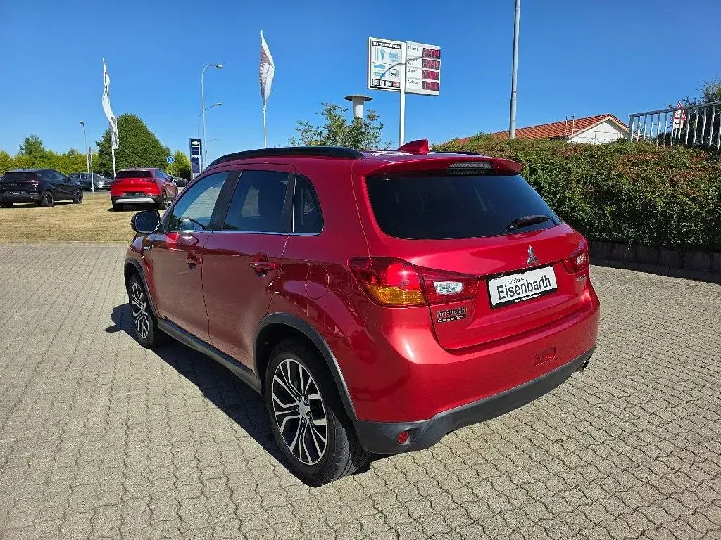 Gebraucht Mitsubishi ASX Edition 117 PS (86 kW) 2017 Karminrot SUV