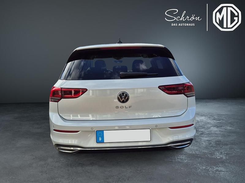 Gebraucht VW Golf VIII Style 150 PS (110 kW) 2021 Oryx weiß metallic (metallic) Limousine