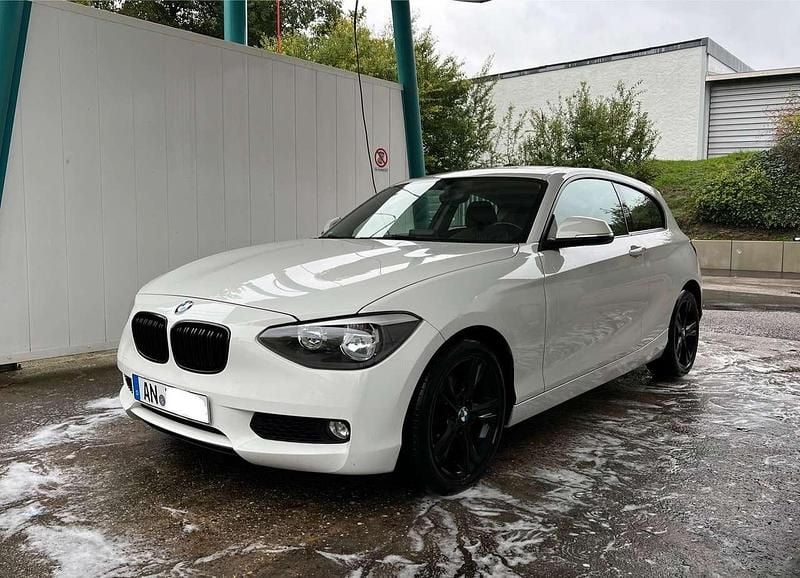Weiß Gebraucht 2013 BMW 116 Kleinwagen | 5.000 € (Superpreis) - Bild 1/4