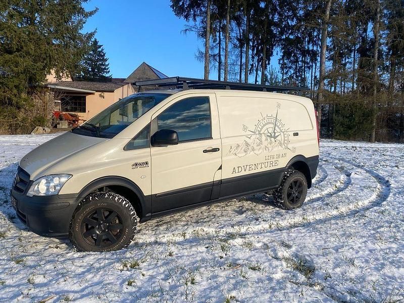 Gebraucht Mercedes Vito 136 PS (100 kW) 2011 Beige Van