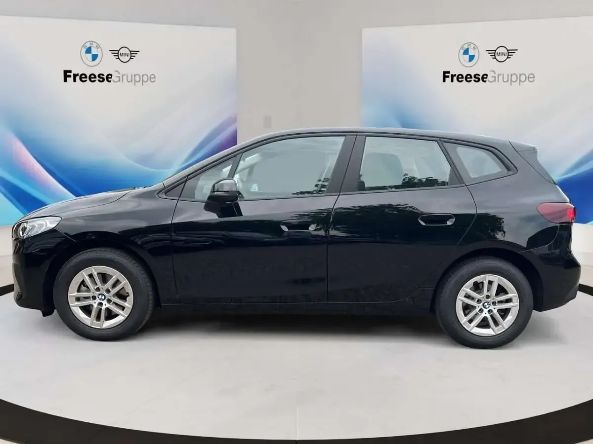 Gebraucht BMW 218 Active Tourer Performance 136 PS (100 kW) 2023 Schwarz Van / Kleinbus
