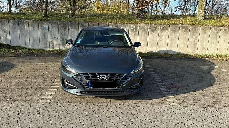 Gebraucht Hyundai i30 Edition 30+ 160 PS (117 kW) 2022 Blau Kleinwagen