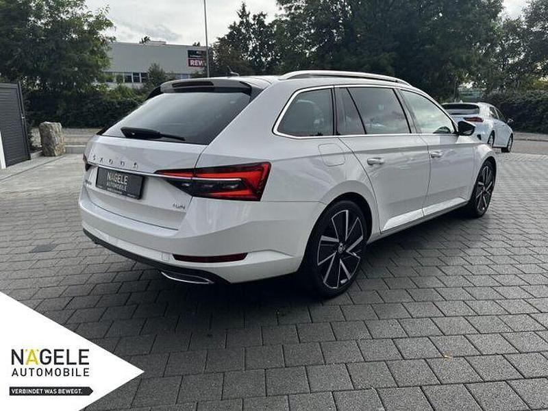 Gebraucht Skoda Superb LAURIN & KLEMENT 190 PS (139 kW) 2020 Weiß Kombi
