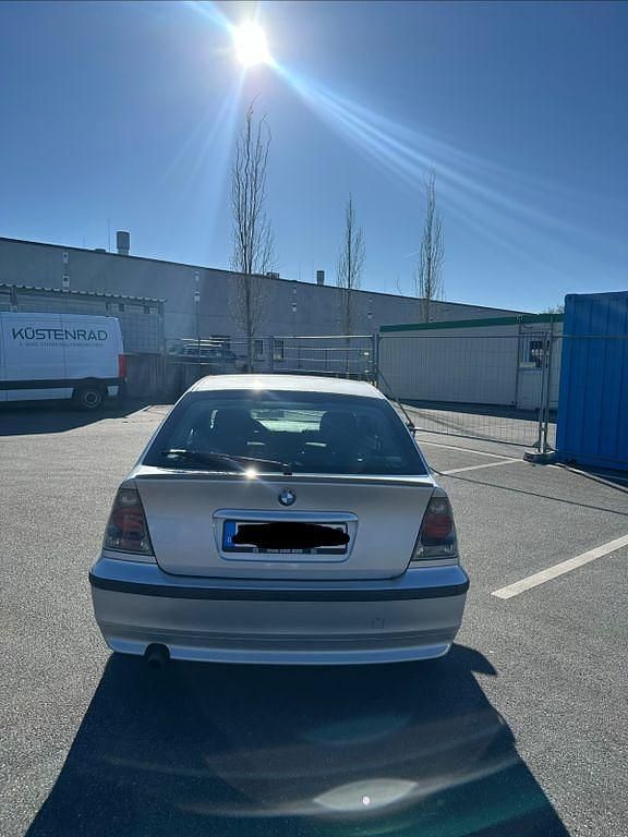 Usado BMW 316 116 HP (85 kW) 2001 Prateado Sedan