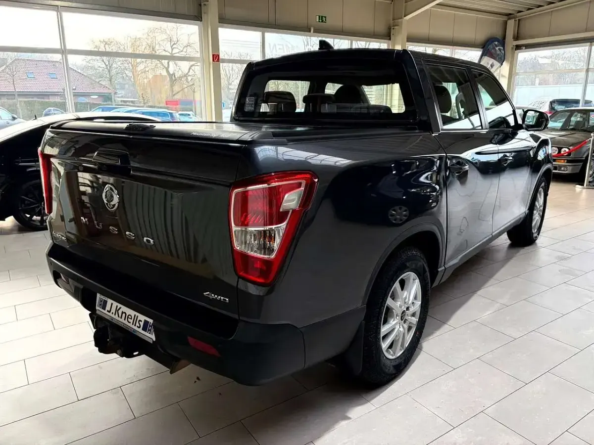 Gebraucht SsangYong Musso Quartz 181 PS (133 kW) 2019 Grau SUV