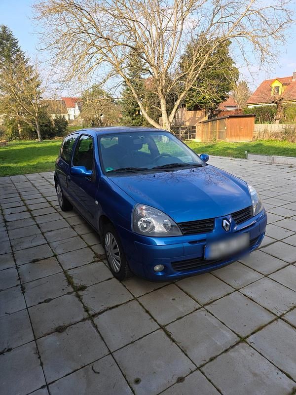 Gebraucht Renault Clio II 60 PS (44 kW) 2005 Blau Kleinwagen