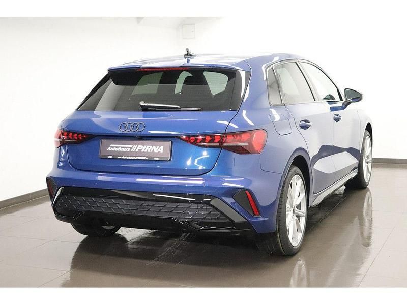 Gebraucht Audi A3 S-Line 150 PS (110 kW) 2026 Blau Limousine