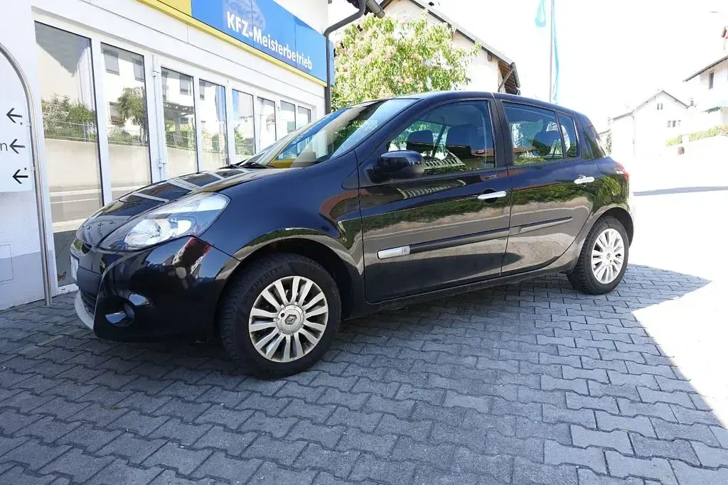 Gebraucht Renault Clio II 103 PS (75 kW) 2011 Schwarz Limousine
