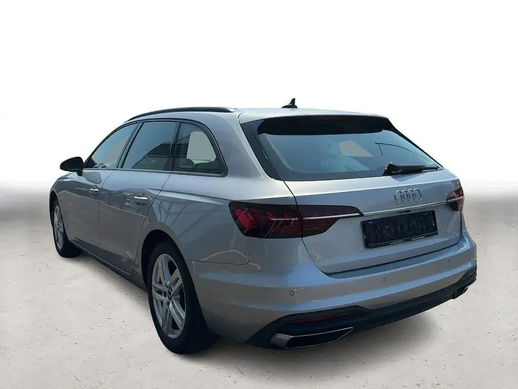 Gebraucht Audi A4 Ambiente 136 PS (100 kW) 2025 Silber Kombi