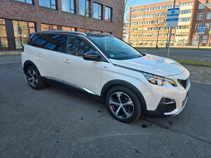 Weiß Gebraucht 2020 Peugeot 5008 GT Van / Kleinbus | 22.500 € (Superpreis) - Bild 1/4
