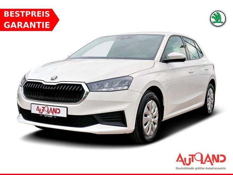 Candy weiss Gebraucht 2022 Skoda Fabia Kleinwagen | 14.950 € (Guter Preis) - Bild 1/4