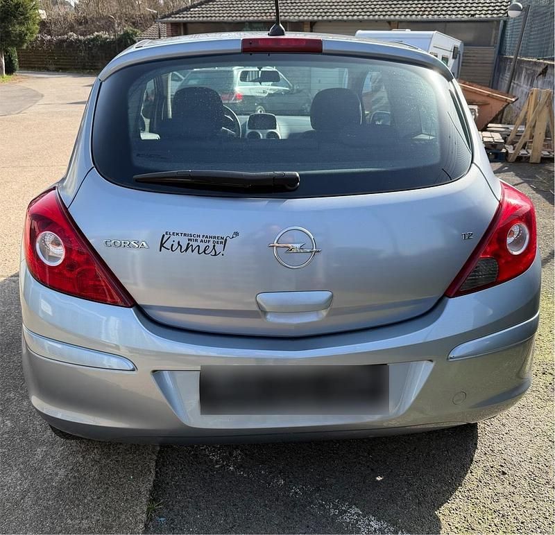 Gebraucht Opel Corsa 80 PS (58 kW) 2007 Silber Kleinwagen