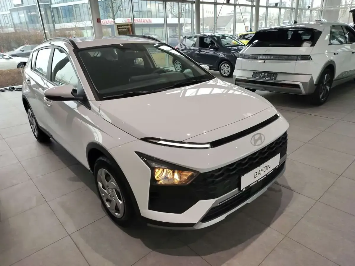 Nowe Hyundai Bayon Select 101 KM (74 kW) 2025 Biały SUV