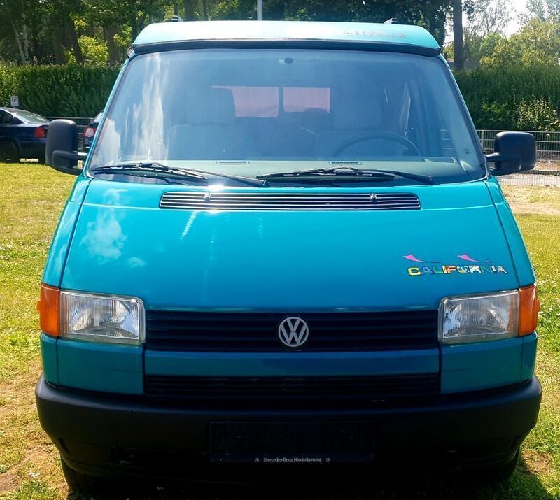 Grün Gebraucht 1991 VW T4 California Van | 9.999 € - Bild 1/4