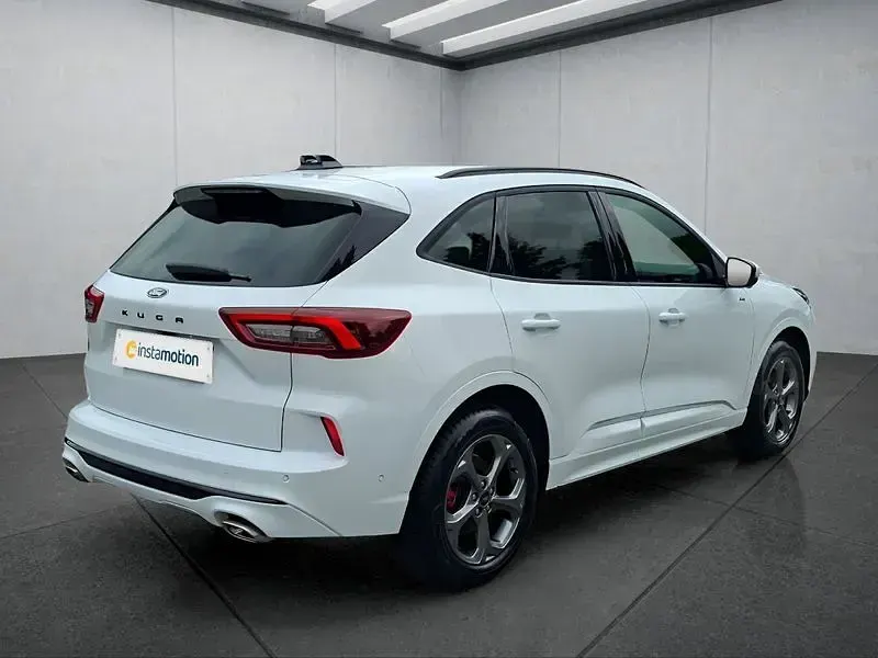 Gebraucht Ford Kuga ST-Line X 186 PS (136 kW) 2024 Weiß SUV