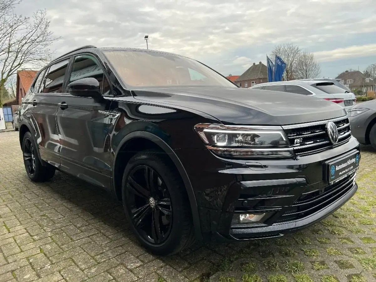 Gebraucht VW Tiguan Allspace Highline 190 PS (139 kW) 2020 Schwarz SUV