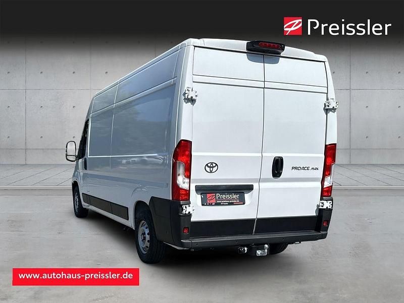 Gebraucht Toyota Proace H2 140 PS (102 kW) 2024 Weiß Van / Kleinbus