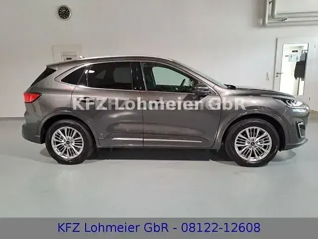 Używany Ford Kuga Vignale 190 KM (139 kW) 2022 Szary SUV