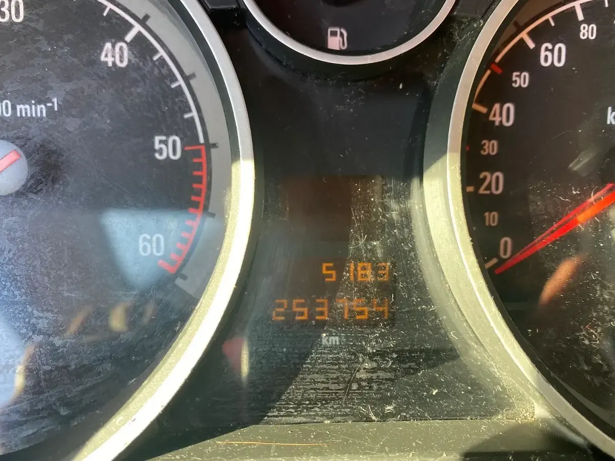 Używany Opel Astra 119 KM (87 kW) 2007 Czarny Kombi