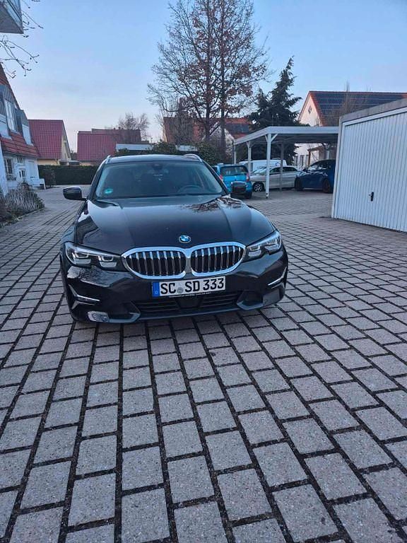 Gebraucht BMW 320 190 PS (139 kW) 2022 Schwarz Kombi