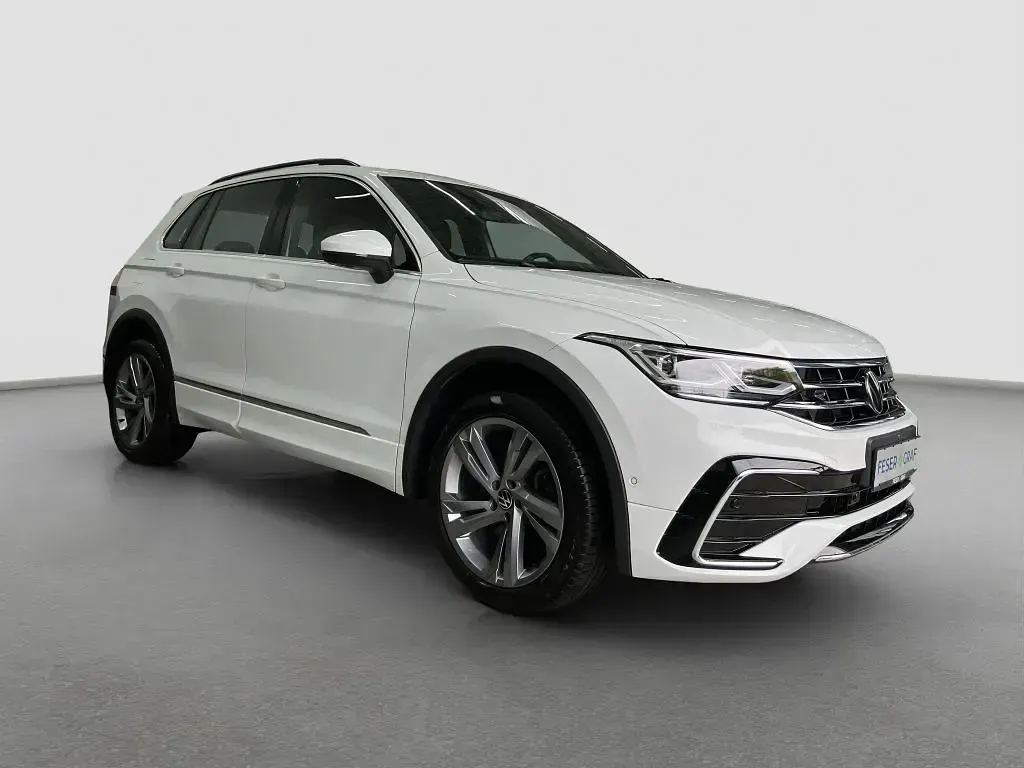 Gebraucht VW Tiguan R-line 245 PS (180 kW) 2023 Pure white SUV