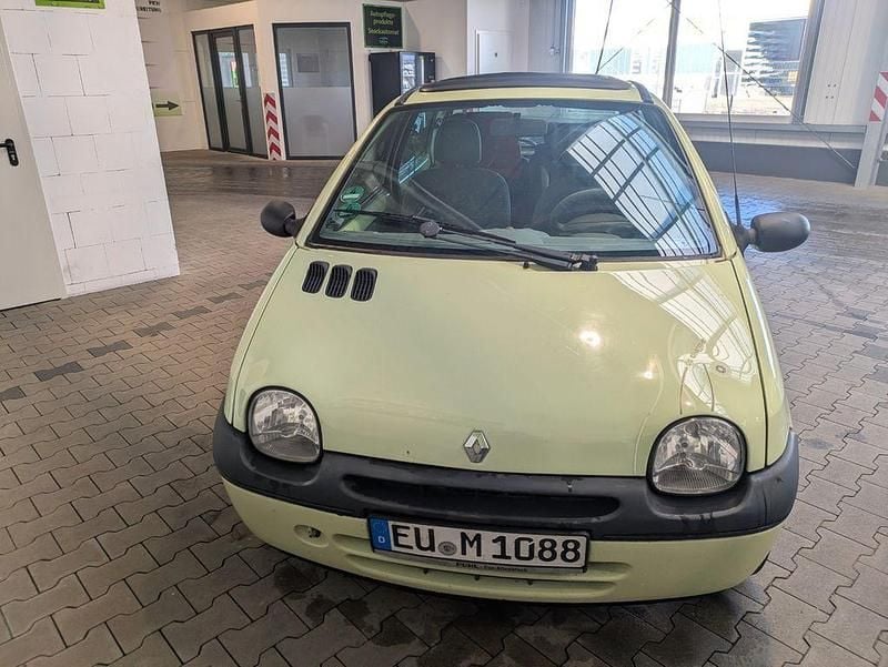 Gelb Gebraucht 2006 Renault Twingo Kleinwagen | 1.590 € (Fairer Preis) - Bild 1/4