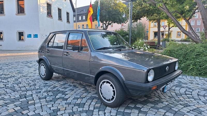 Gebraucht VW Golf I 55 PS (40 kW) 1982 Grau Kleinwagen