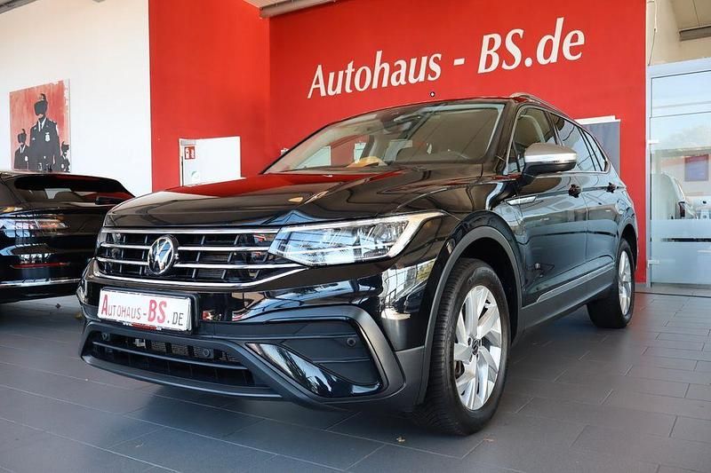 Schwarz Gebraucht 2024 VW Tiguan Allspace SUV | 33.480 € (Superpreis) - Bild 1/4