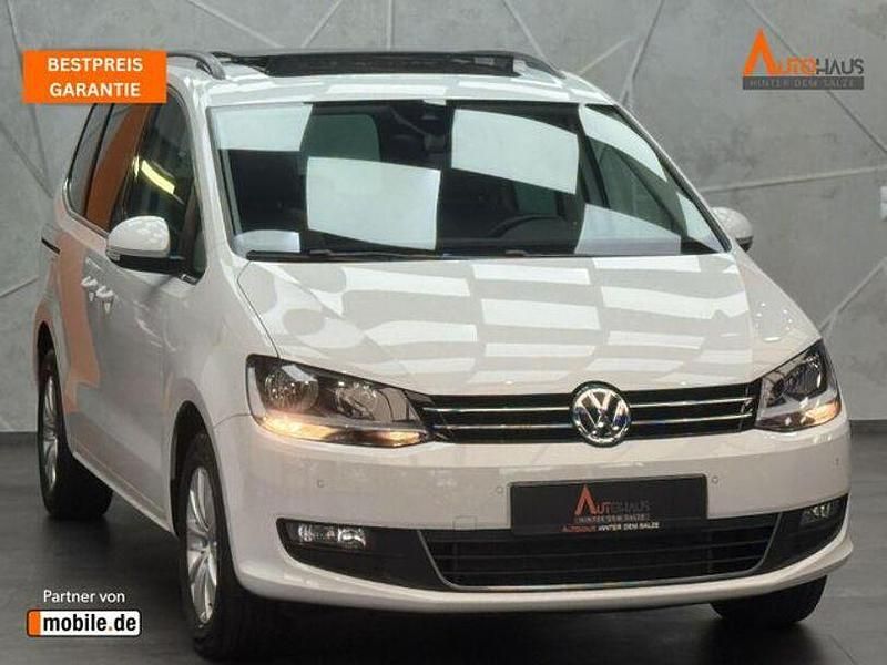 Weiß Gebraucht 2020 VW Sharan Comfortline Van / Kleinbus | 18.990 € (Fairer Preis) - Bild 1/4