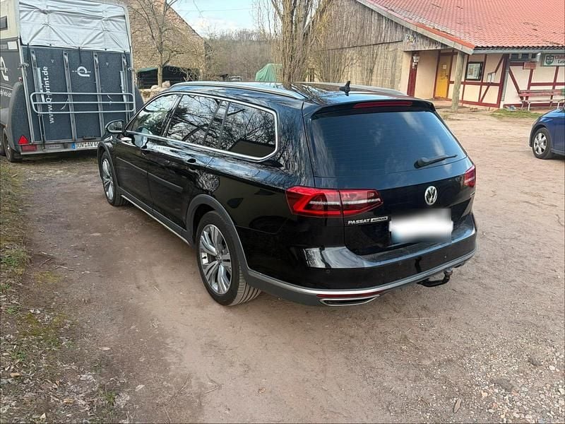 Gebraucht VW Passat Alltrack 190 PS (139 kW) 2018 Schwarz Kombi