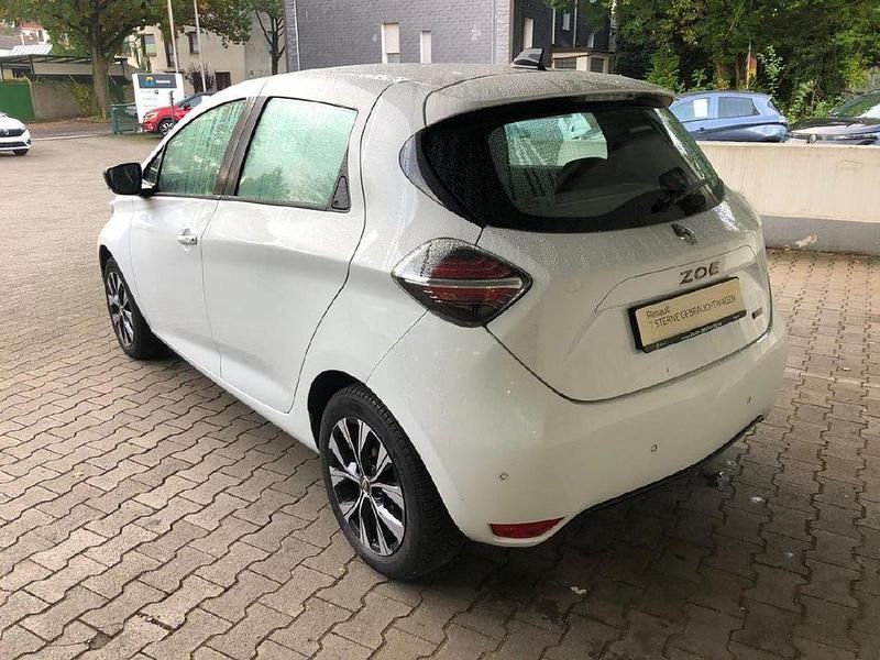 Gebraucht Renault Zoe Evolution 80 kW (109 PS) 2022 Weiß Kleinwagen