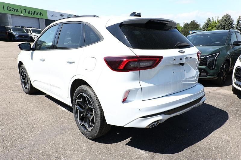 Nowe Ford Kuga ST-Line 182 KM (133 kW) 2025 Biały SUV