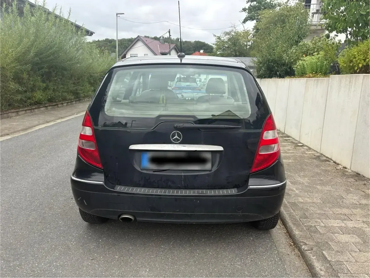 Gebraucht Mercedes A150 95 PS (69 kW) 2005 Schwarz Kleinwagen