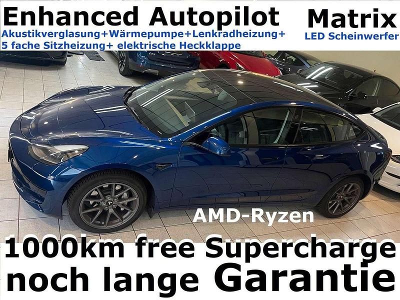 Deep blue metallic Gebraucht 2023 Tesla Model 3 Limousine | 28.999 € (Guter Preis) - Bild 1/4