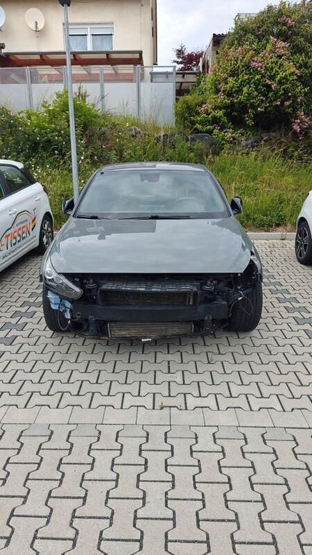 Grau Gebraucht 2020 Hyundai i30 N Performance Limousine | 13.999 € - Bild 1/4