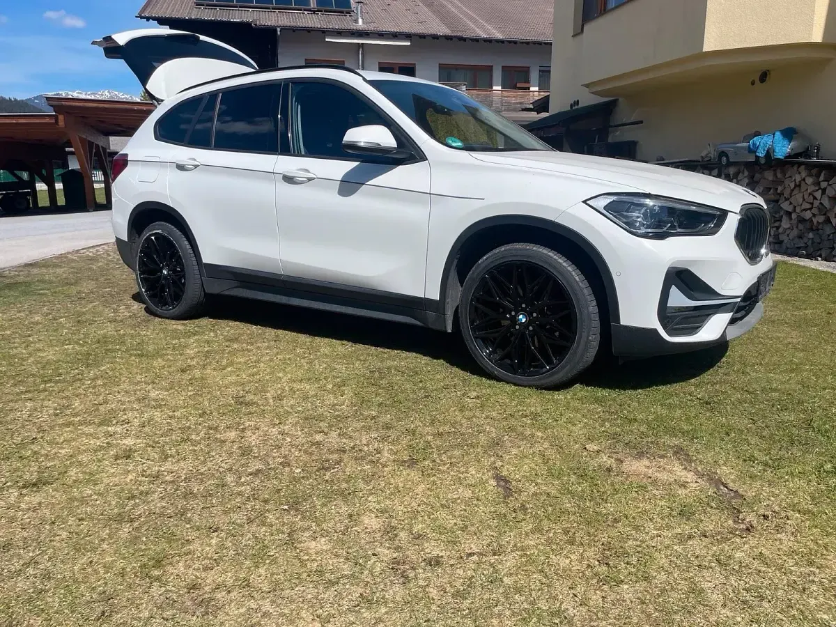 Gebraucht BMW X1 150 PS (110 kW) 2022 Weiß SUV