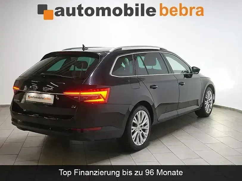 Gebraucht Skoda Superb Style 218 PS (160 kW) 2022 Schwarz Limousine