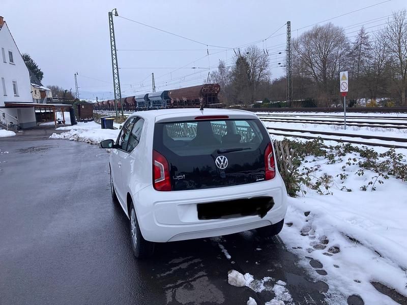 Weiß Gebraucht 2013 VW up! Kleinwagen | 3.900 € (Fairer Preis) - Bild 1/4