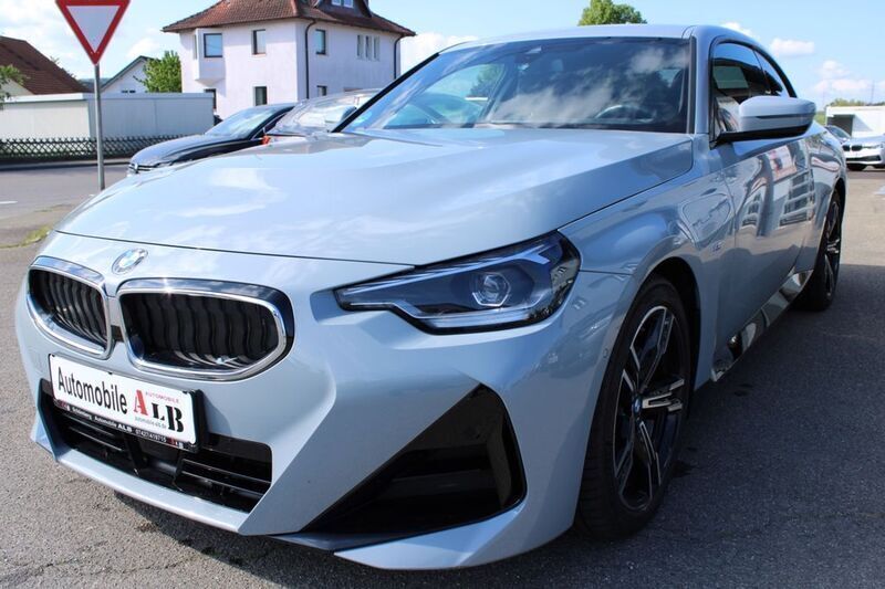 Grau Gebraucht 2023 BMW 218 M Sport Coupé | 35.900 € (Etwas zu teuer) - Bild 1/4